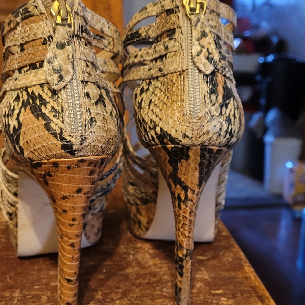 Heels Sandals - Picture 3 of 4